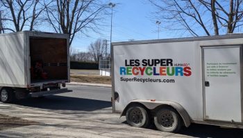 Camion et remorque des Super Recycleurs